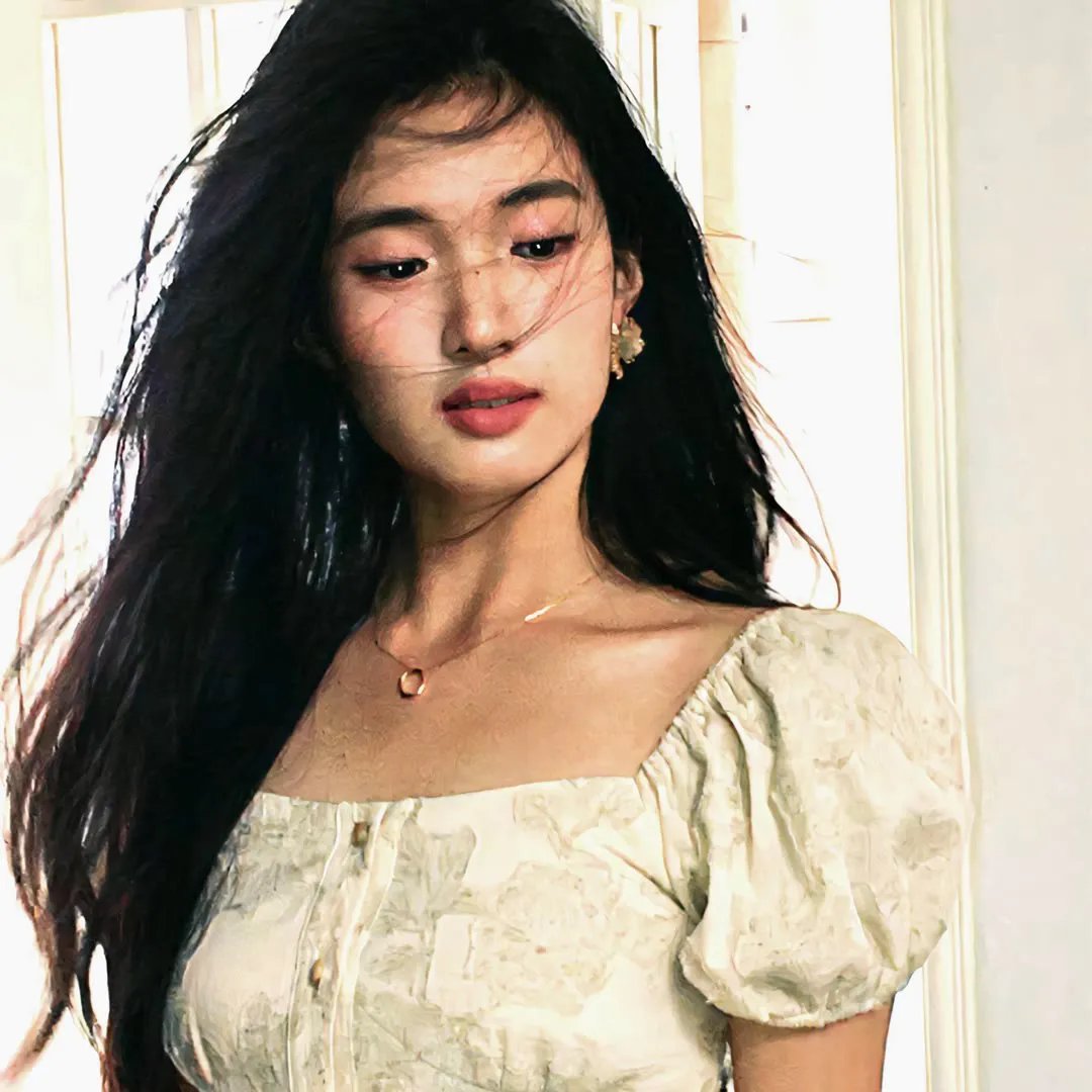 绿茵春色
